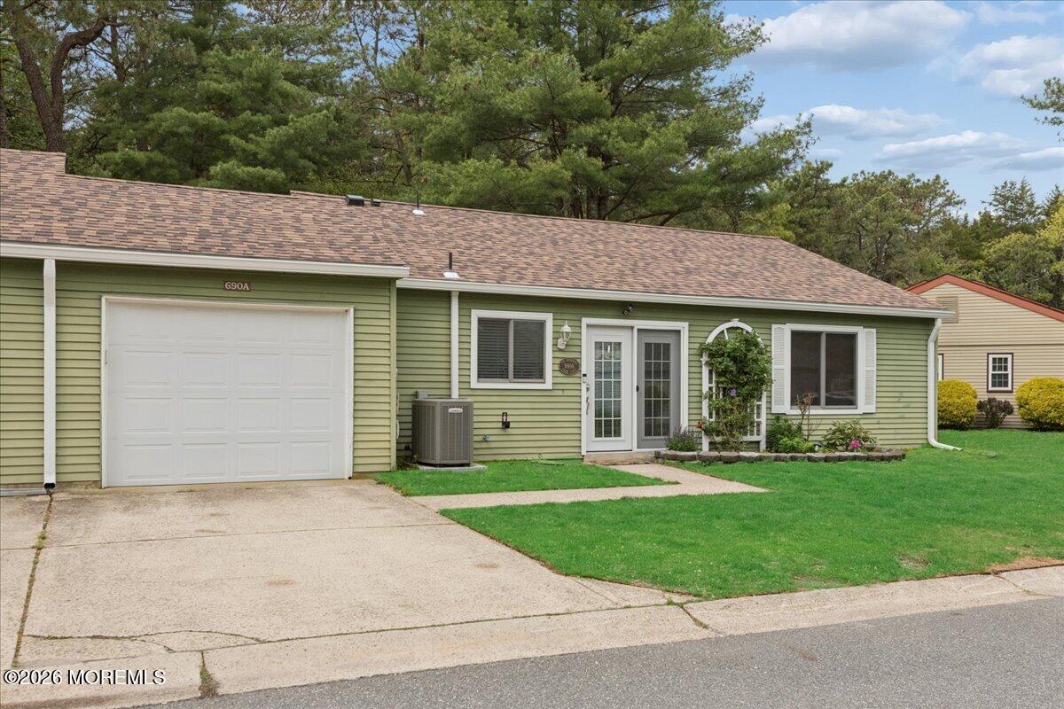 690A Friar Court Manchester NJ 08759