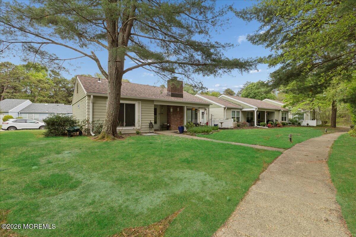 690A Friar Court Manchester NJ 08759