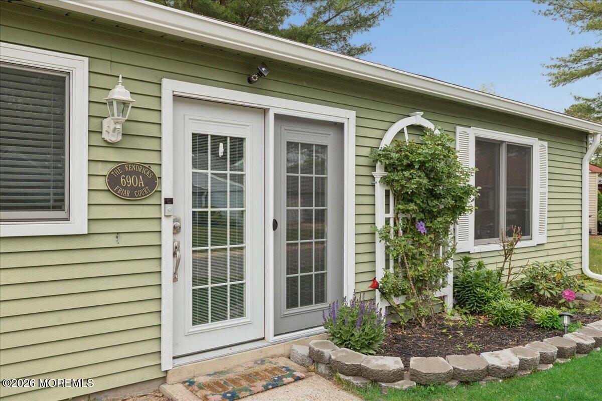 690A Friar Court Manchester NJ 08759