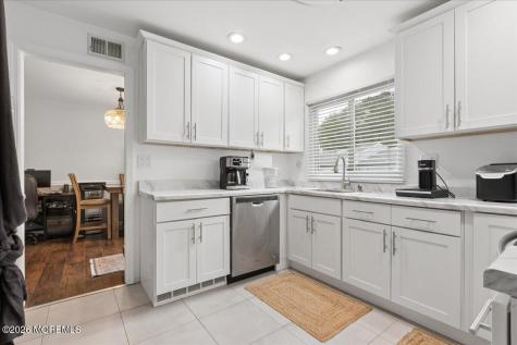 690A Friar Court Manchester NJ 08759