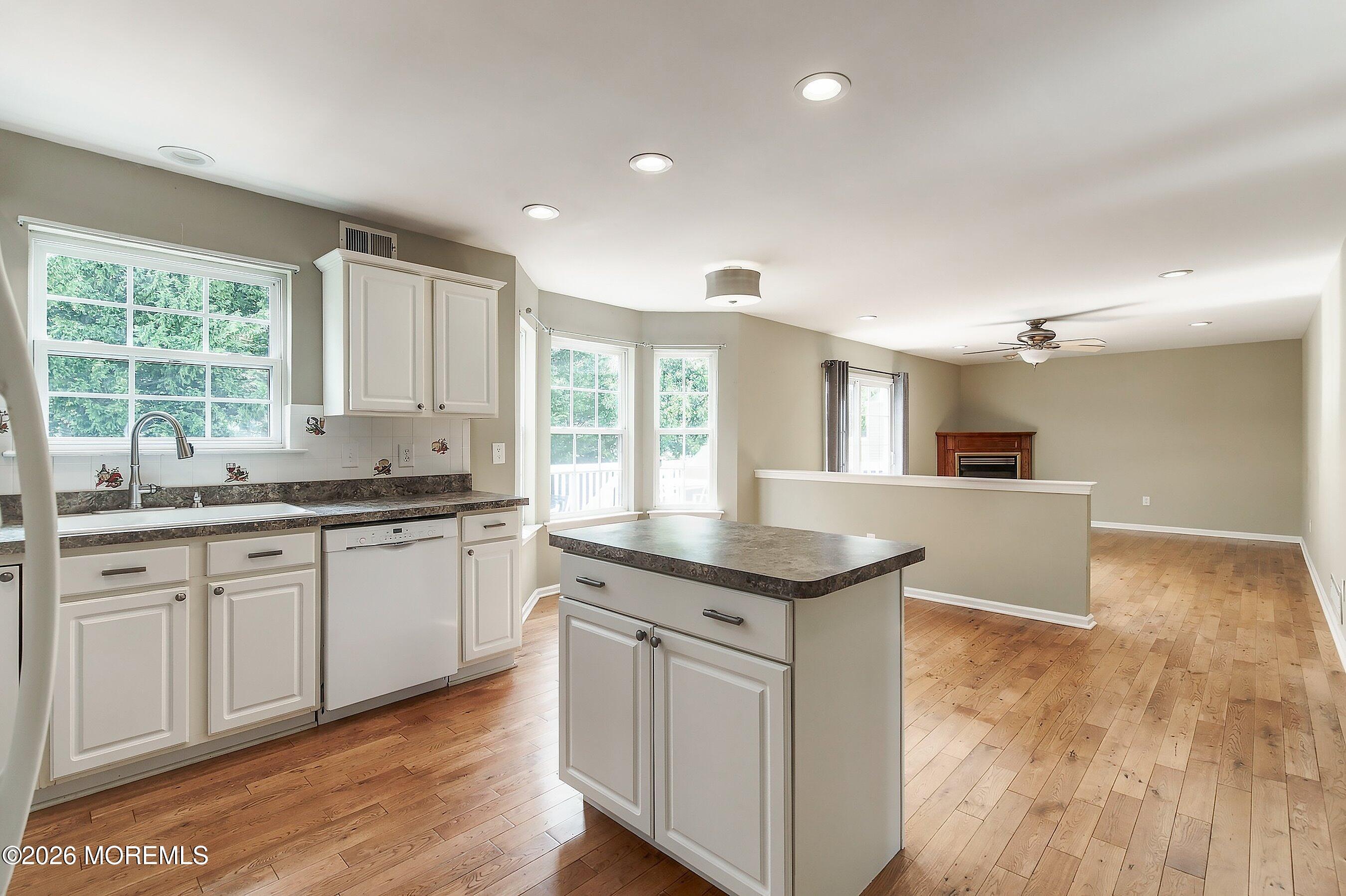 1047 Rudder Avenue Manahawkin NJ 08050