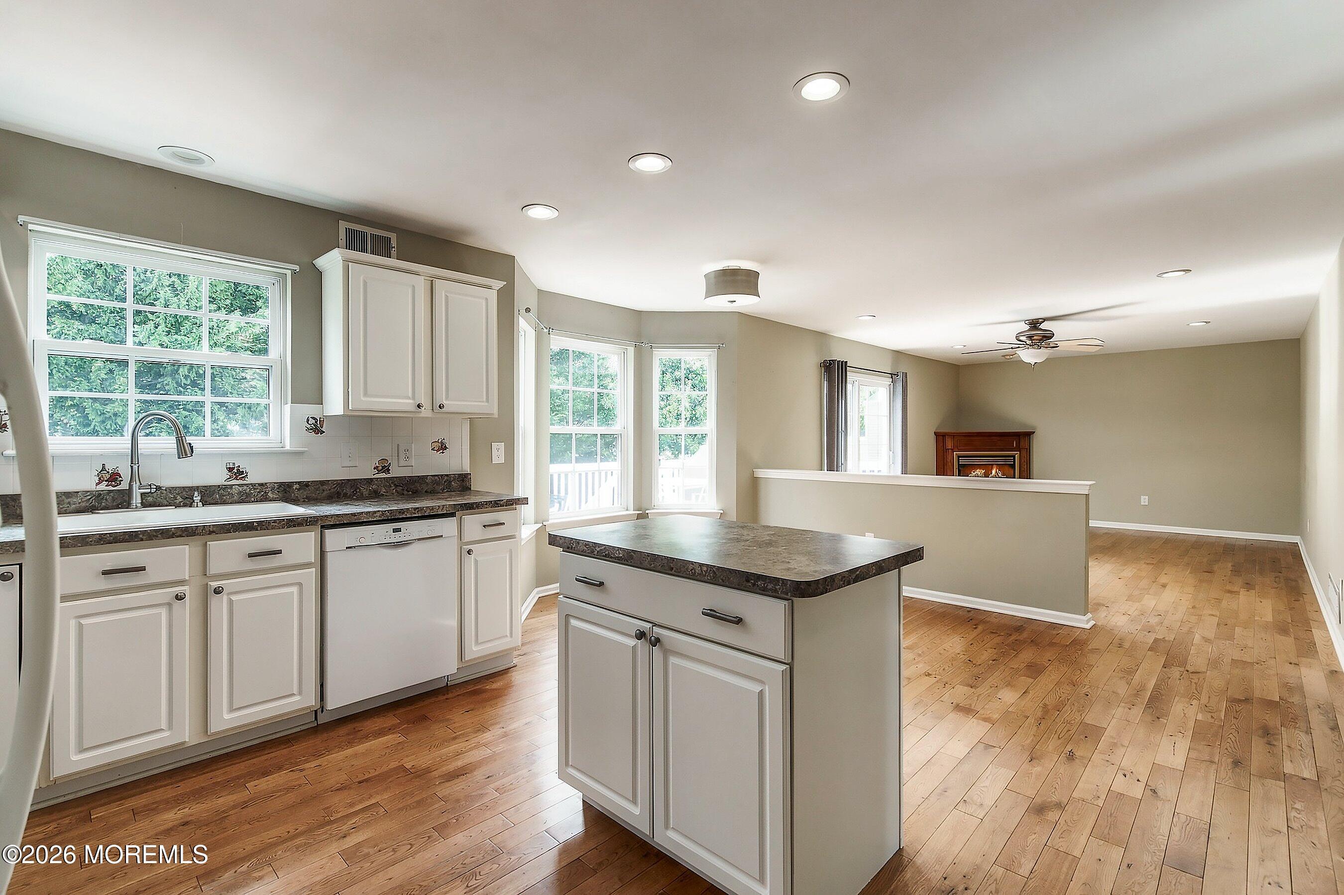 1047 Rudder Avenue Manahawkin NJ 08050