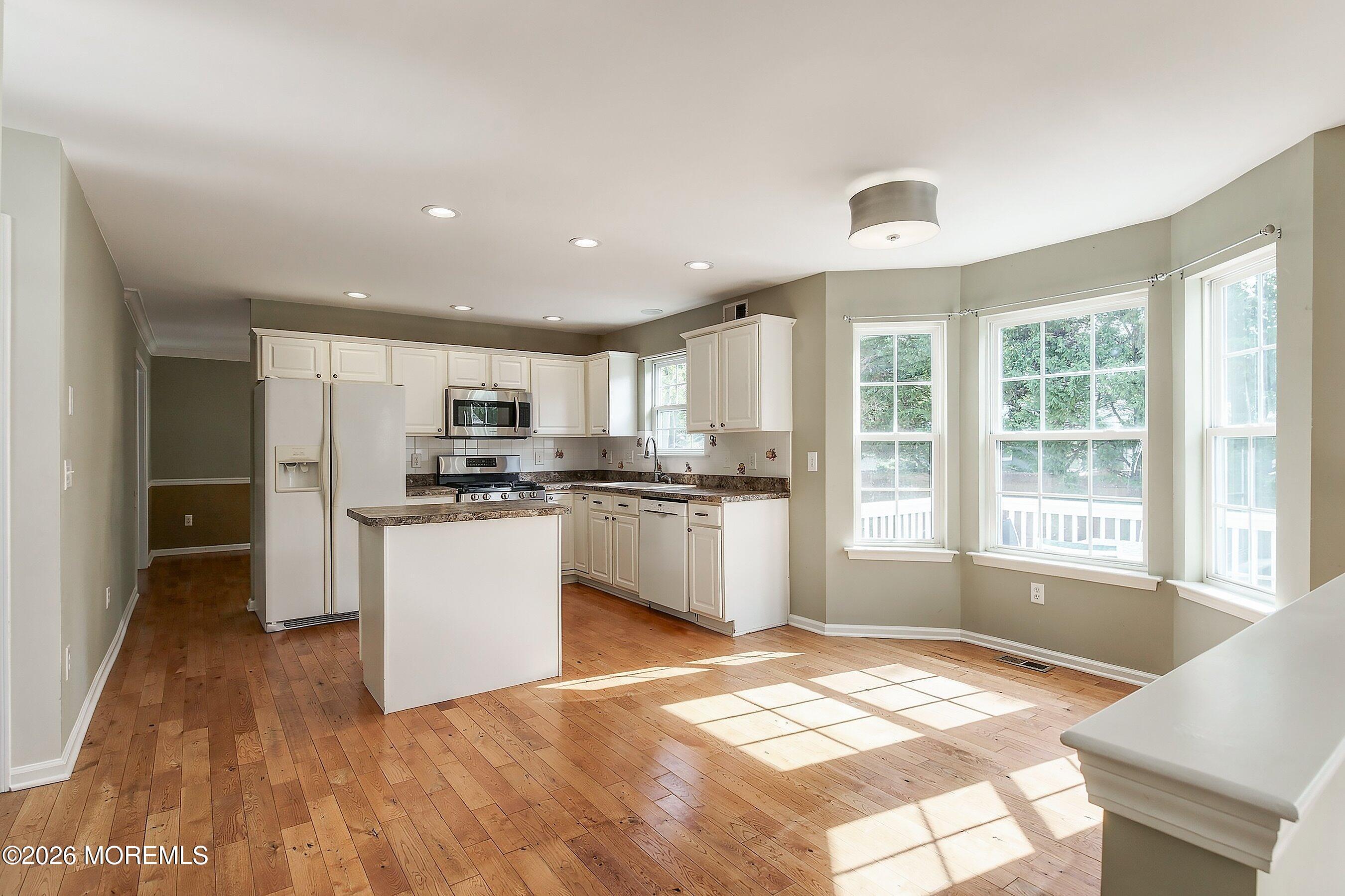 1047 Rudder Avenue Manahawkin NJ 08050
