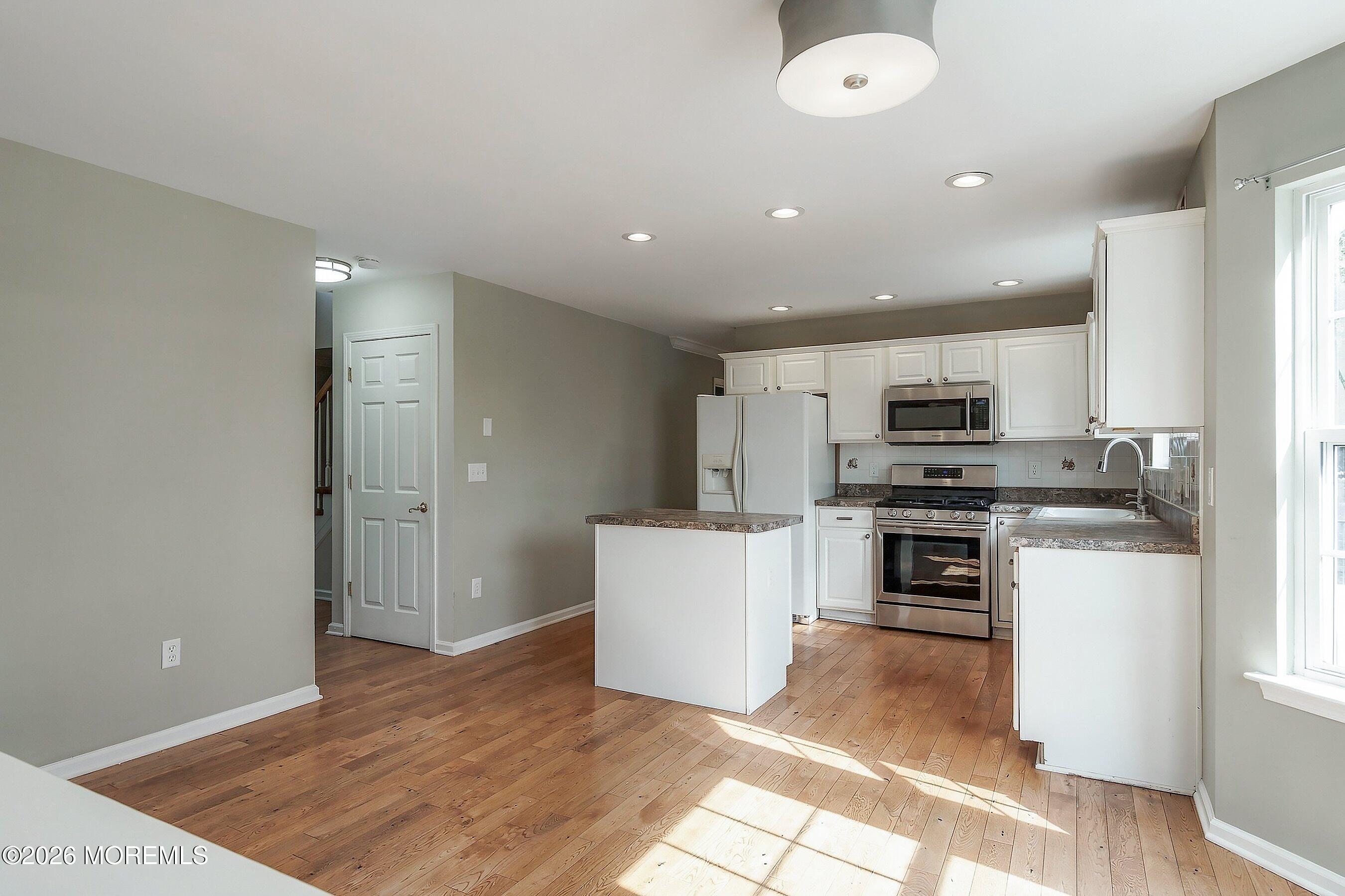 1047 Rudder Avenue Manahawkin NJ 08050