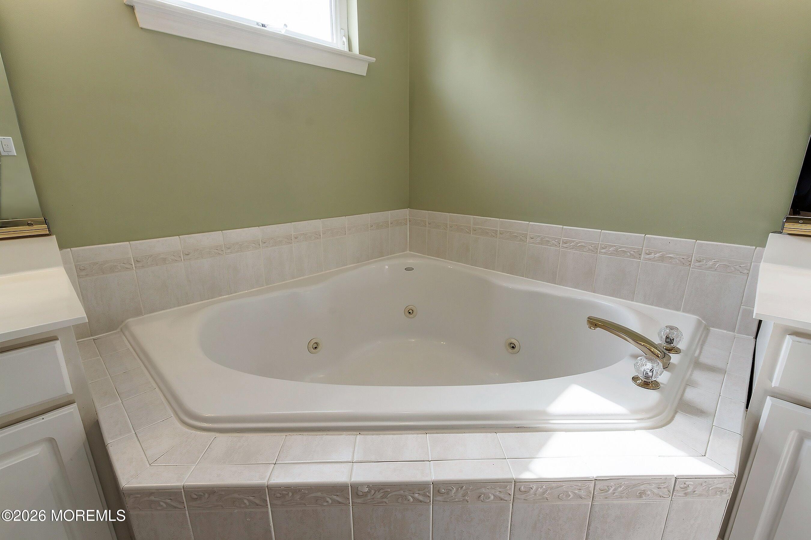 1047 Rudder Avenue Manahawkin NJ 08050