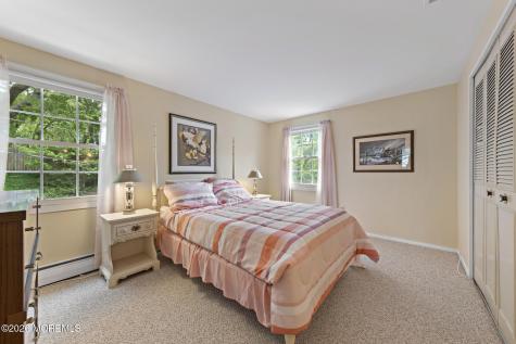 150 Idlebrook Lane Aberdeen NJ 07747