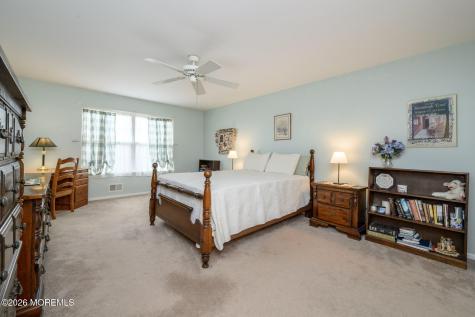 5 Clinton Court Barnegat NJ 08005