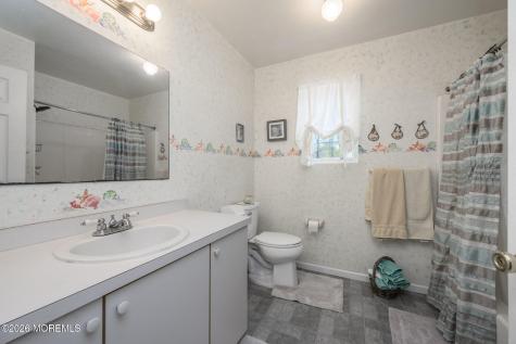 5 Clinton Court Barnegat NJ 08005