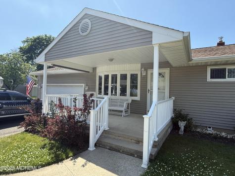 27 Maplecrest Drive Neptune Township NJ 07753