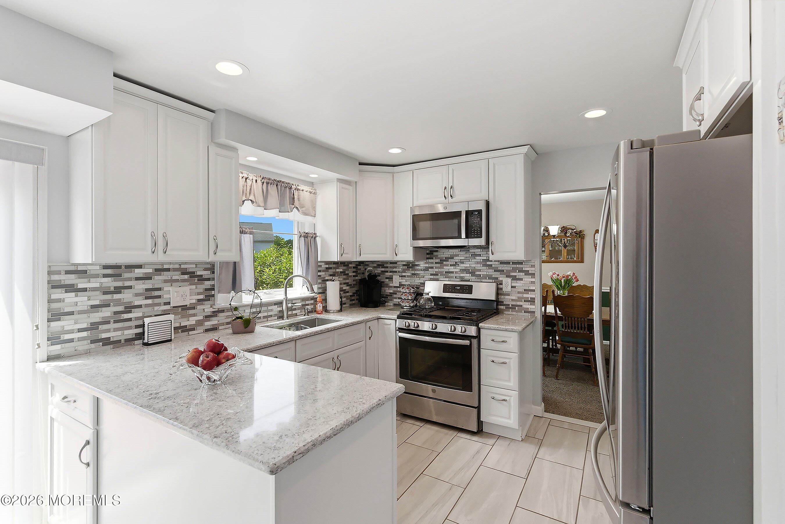 7 N Devon Drive Manalapan NJ 07726