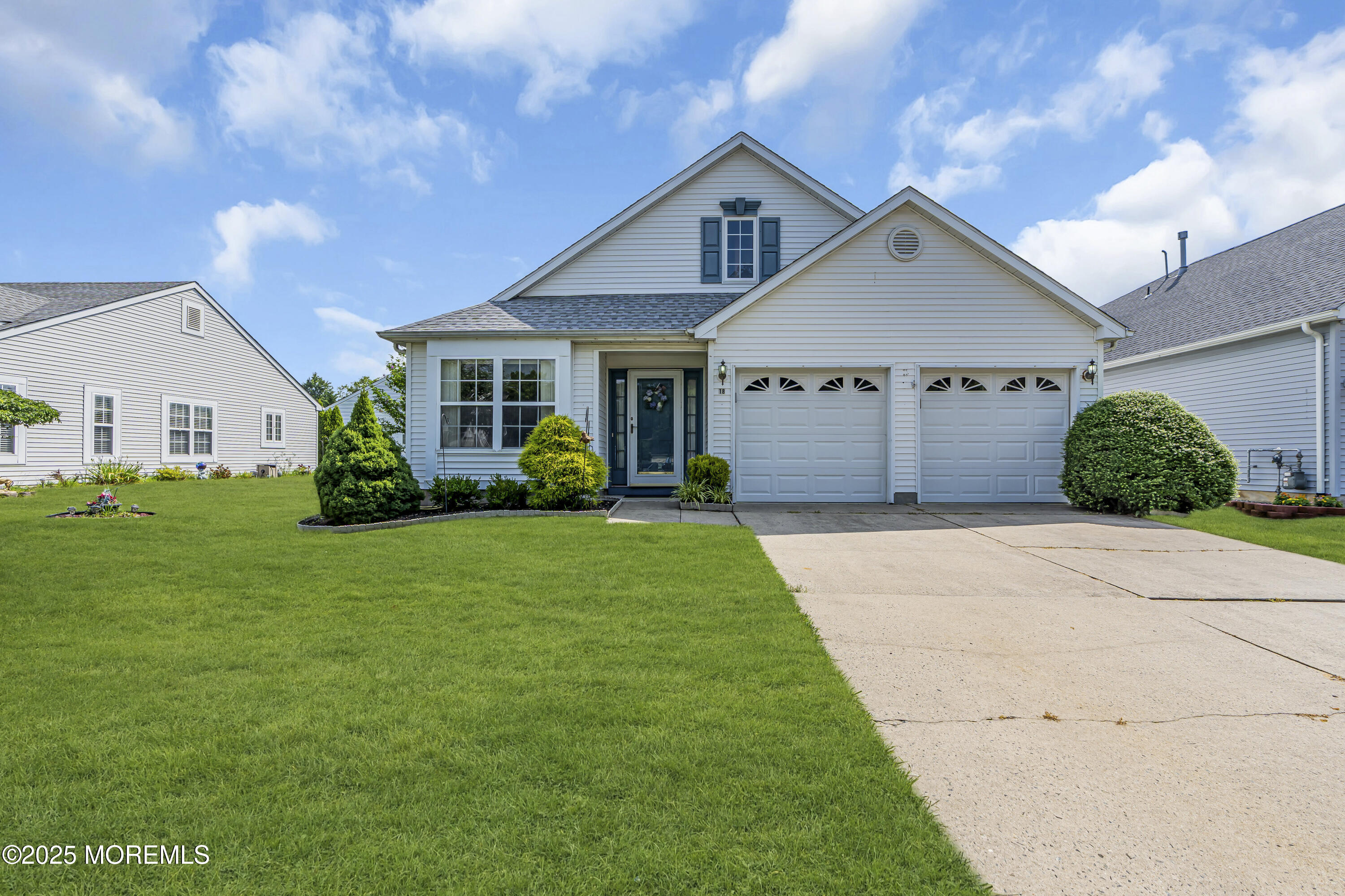 18 Stewart Court Jackson NJ 08527