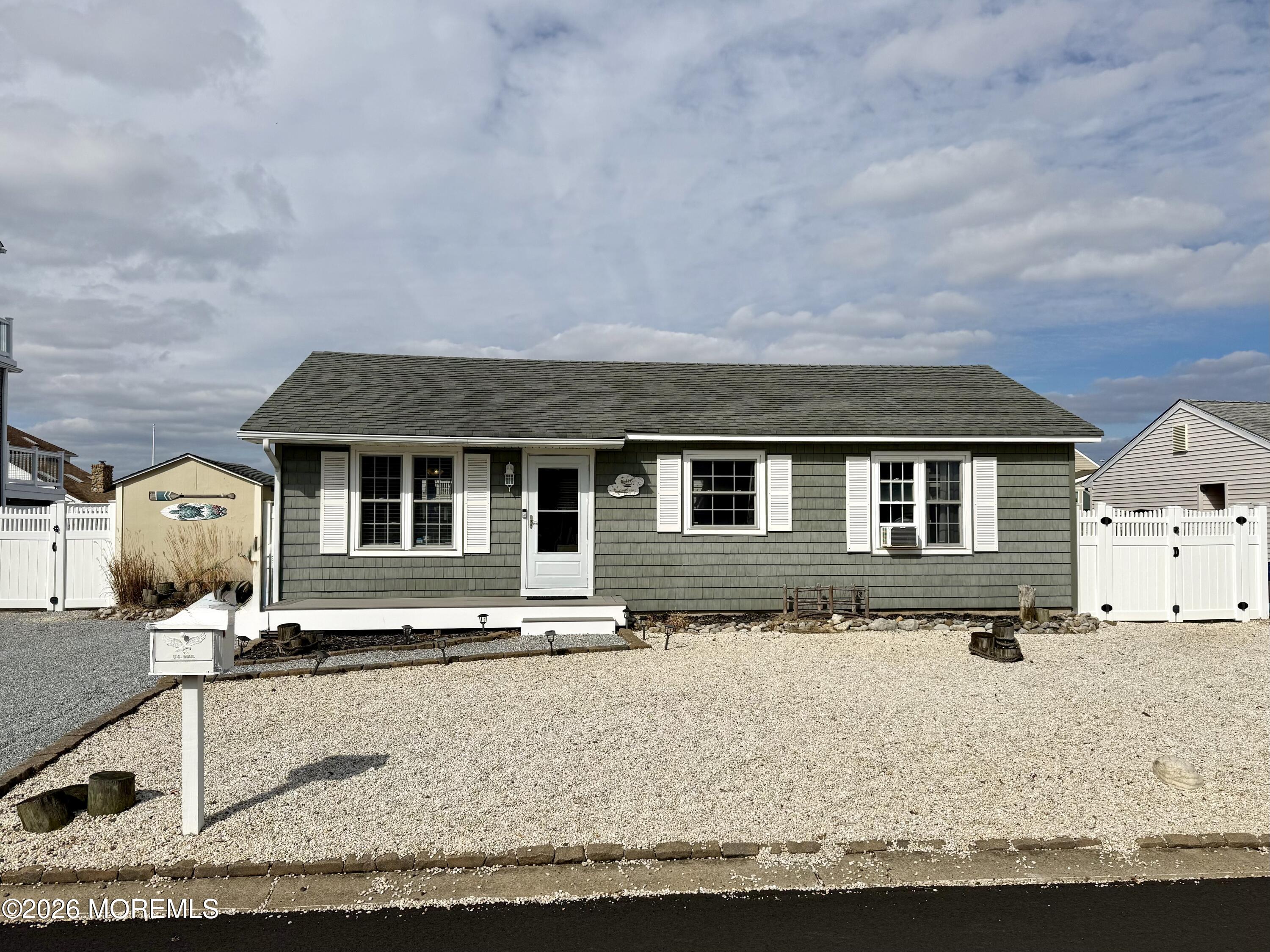 Manahawkin NJ, 116 Catherine Lane