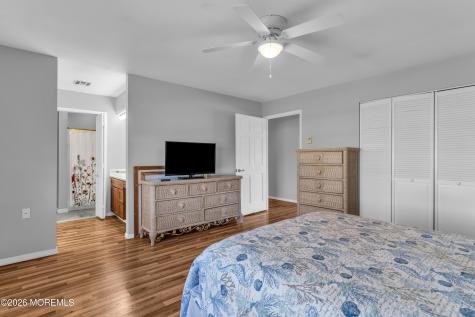 332 Canterbury Court Lakewood NJ 08701