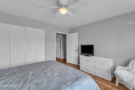 332 Canterbury Court Lakewood NJ 08701