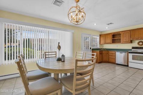 332 Canterbury Court Lakewood NJ 08701