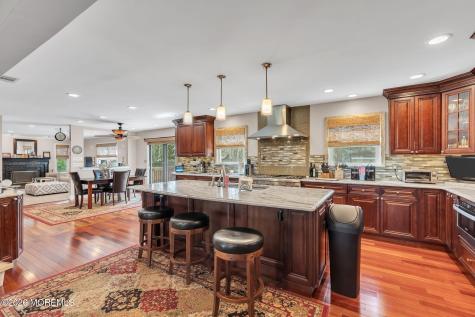 1 Edinburgh Court Jackson NJ 08527