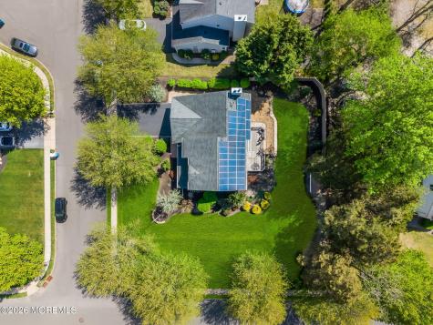 1 Edinburgh Court Jackson NJ 08527