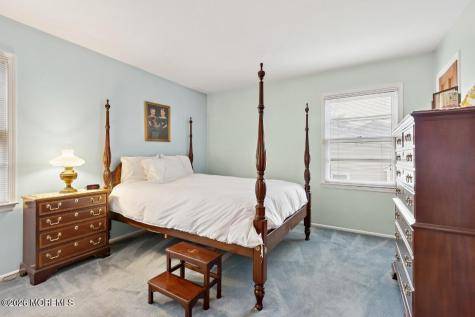 18 Rachele Court Matawan NJ 07747