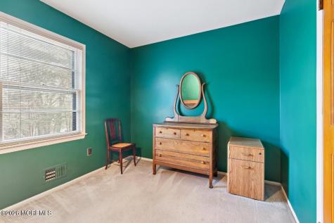 18 Rachele Court Matawan NJ 07747