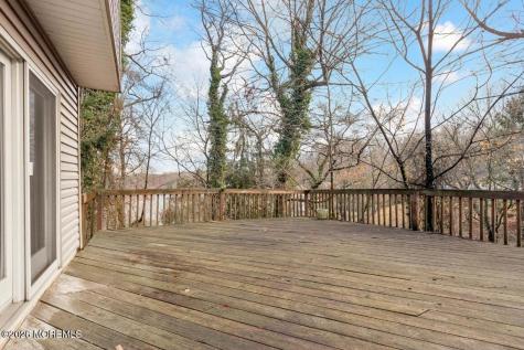 18 Rachele Court Matawan NJ 07747