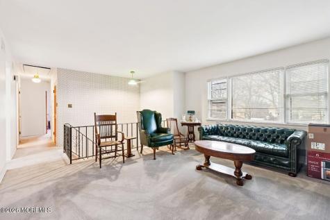 18 Rachele Court Matawan NJ 07747