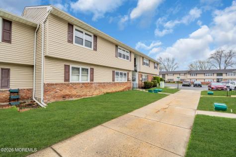 10 Maine Court Matawan NJ 07747