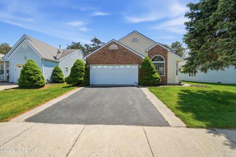 74 Canterbury Lane Toms River NJ 08757
