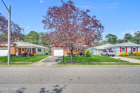 85 Troumaka Street Toms River NJ 08757