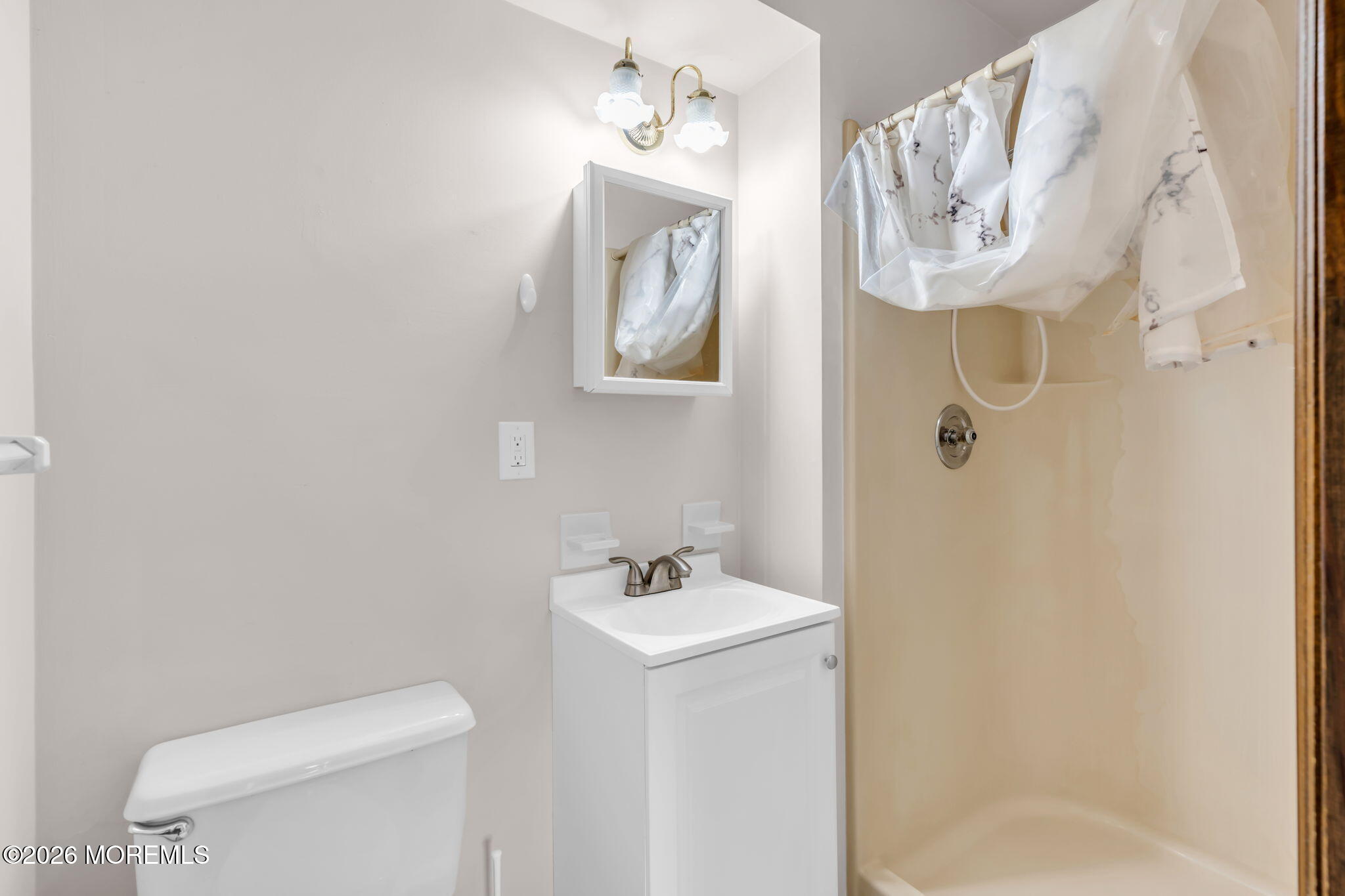 408 Ensign Avenue Beachwood NJ 08722
