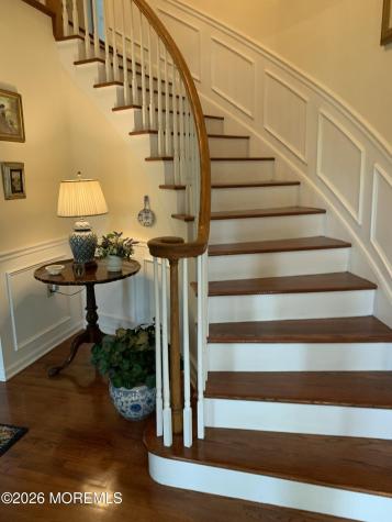42 Dorchester Way Shrewsbury Boro NJ 07702