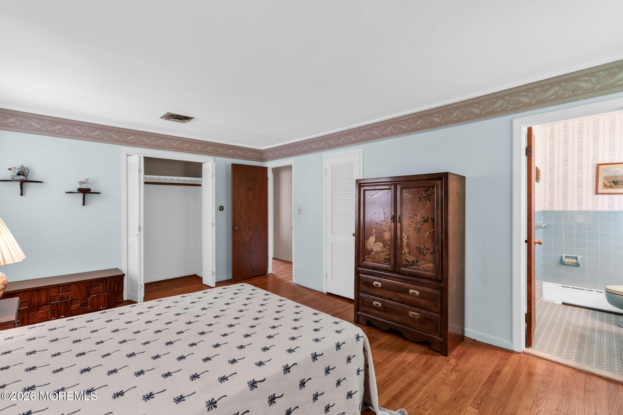 4 Dickinson Avenue Toms River NJ 08753