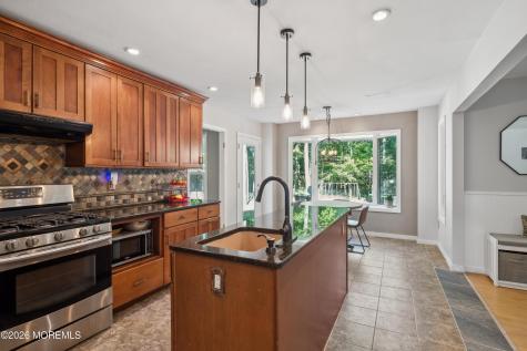 5 Ironwood Court Jackson NJ 08527