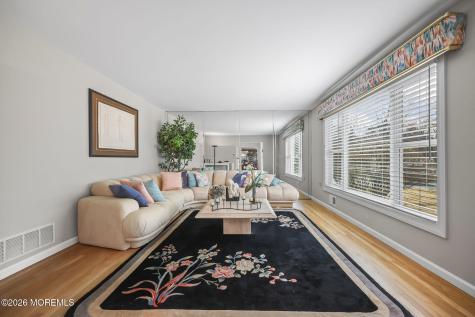 25 Jared Lane Manalapan NJ 07726