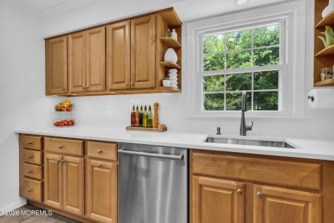 840 Nutswamp Road Red Bank NJ 07701