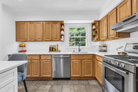 840 Nutswamp Road Red Bank NJ 07701