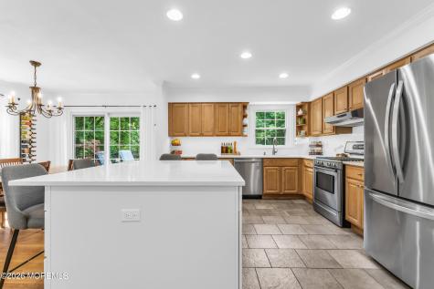 840 Nutswamp Road Red Bank NJ 07701