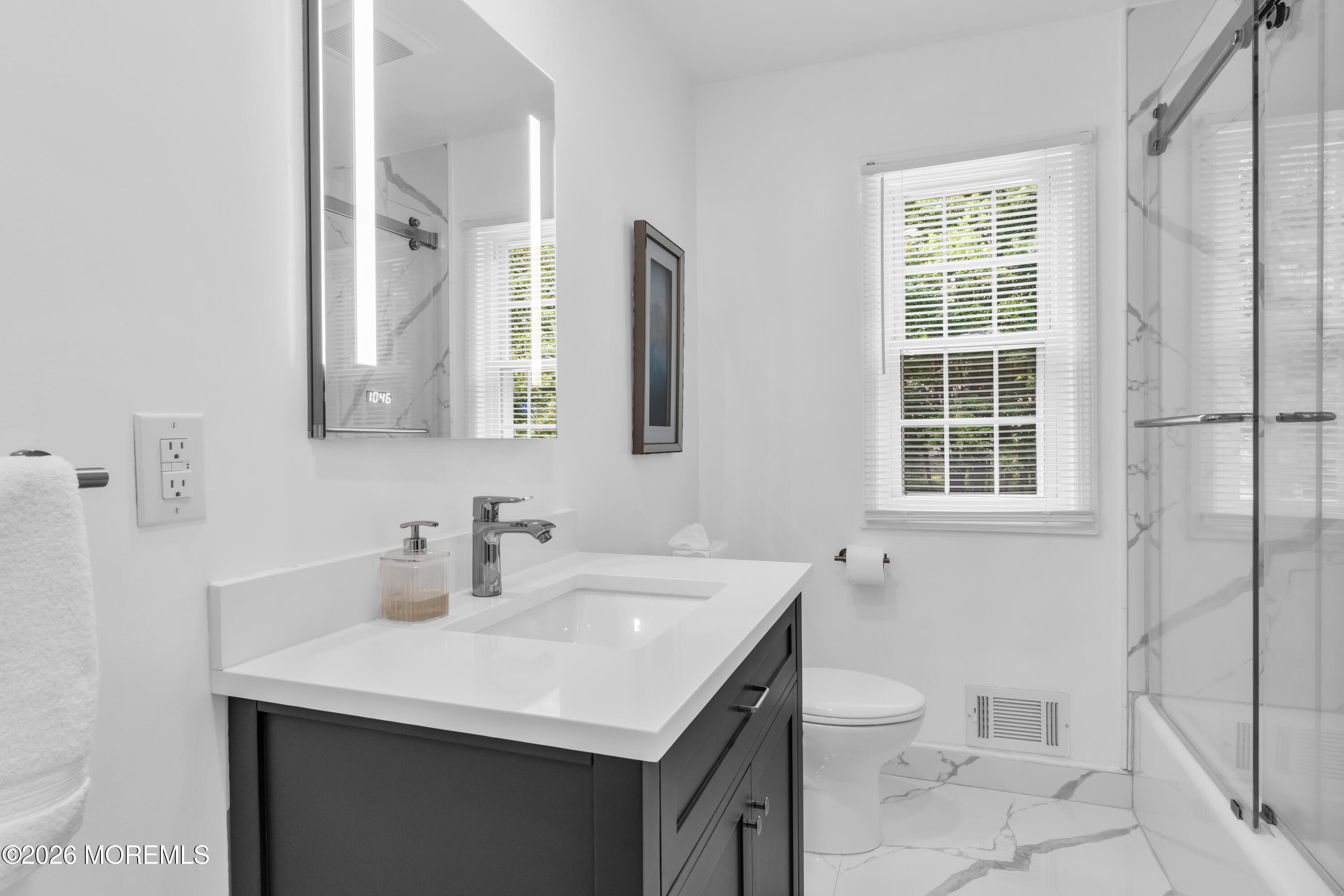 840 Nutswamp Road Red Bank NJ 07701