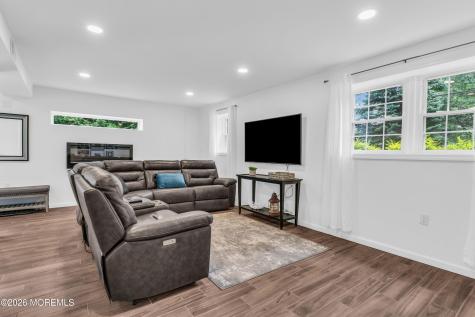 840 Nutswamp Road Red Bank NJ 07701
