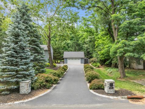 840 Nutswamp Road Red Bank NJ 07701