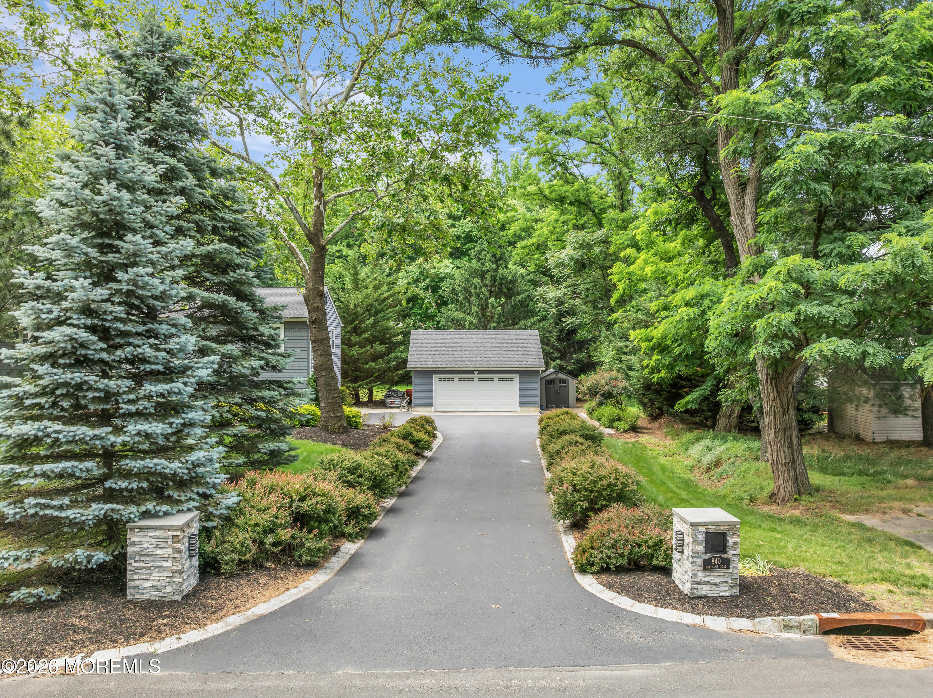 840 Nutswamp Road Red Bank NJ 07701