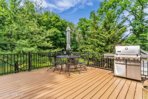 840 Nutswamp Road Red Bank NJ 07701