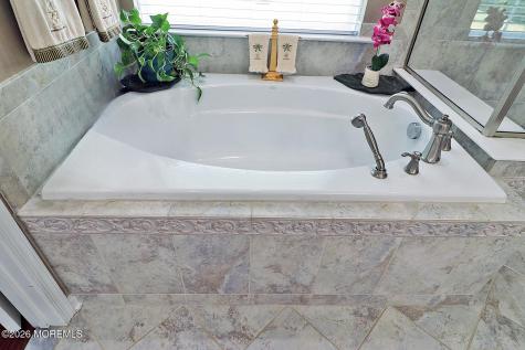 58 Aberdeen Lane Manchester NJ 08759
