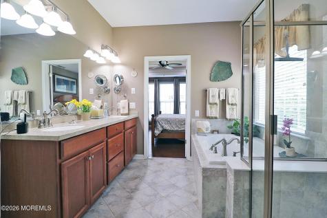 58 Aberdeen Lane Manchester NJ 08759