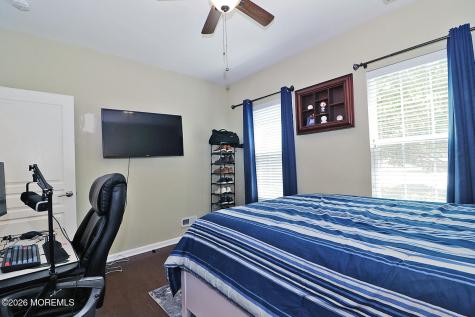 58 Aberdeen Lane Manchester NJ 08759