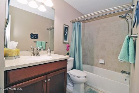 58 Aberdeen Lane Manchester NJ 08759