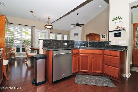 58 Aberdeen Lane Manchester NJ 08759