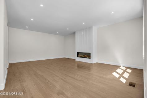 21 Pension Hill Road Englishtown NJ 07726