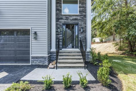 21 Pension Hill Road Englishtown NJ 07726