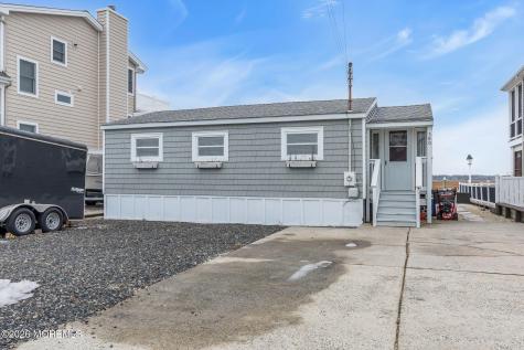 380 Kingfisher Road Tuckerton NJ 08087