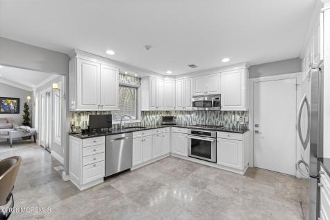 8 Willow Ridge Court Old Bridge NJ 08857